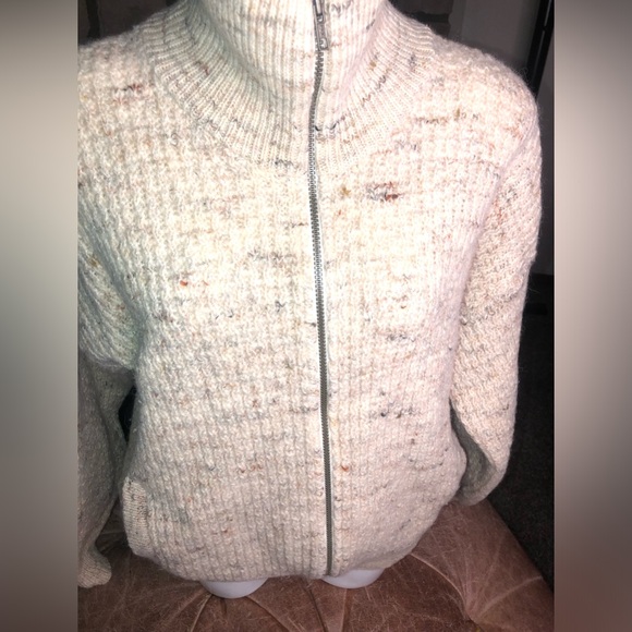 Pendleton Cream Zip-Up Sweater - Picture 2 of 5